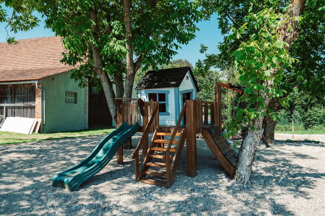 Wine Paradise Glavinic Miklavz pri Ormozu Luaran gambar
