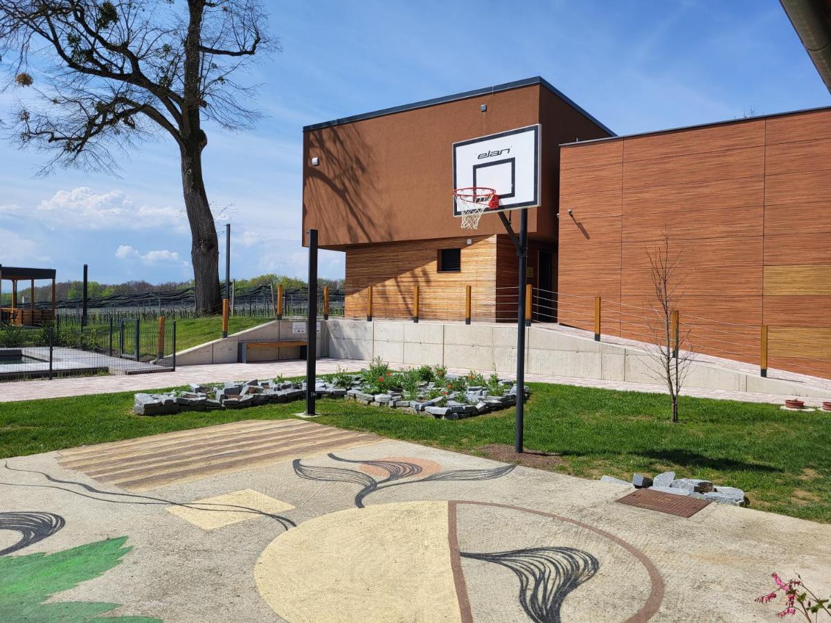 Wine Paradise Glavinic Miklavz pri Ormozu Luaran gambar